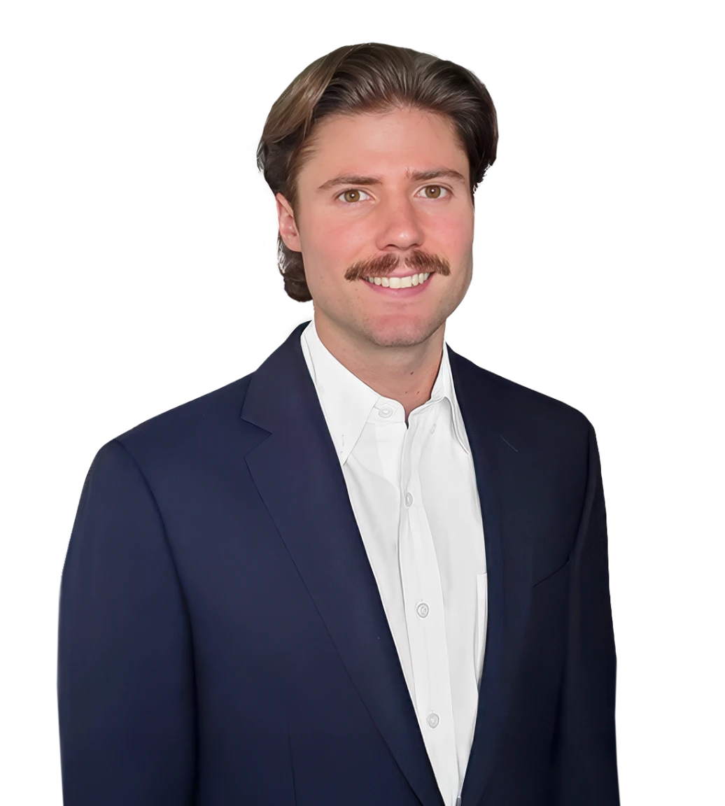 Dylan Fagundes - Associate, Client Relationship Manager